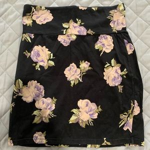 Aritzia Talula floral print mini skirt